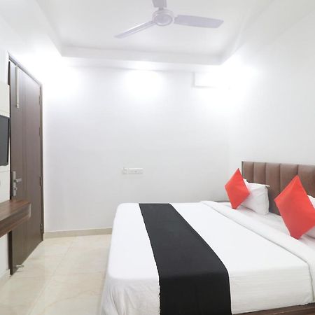 Hotel King Plaza Új-Delhi Kültér fotó
