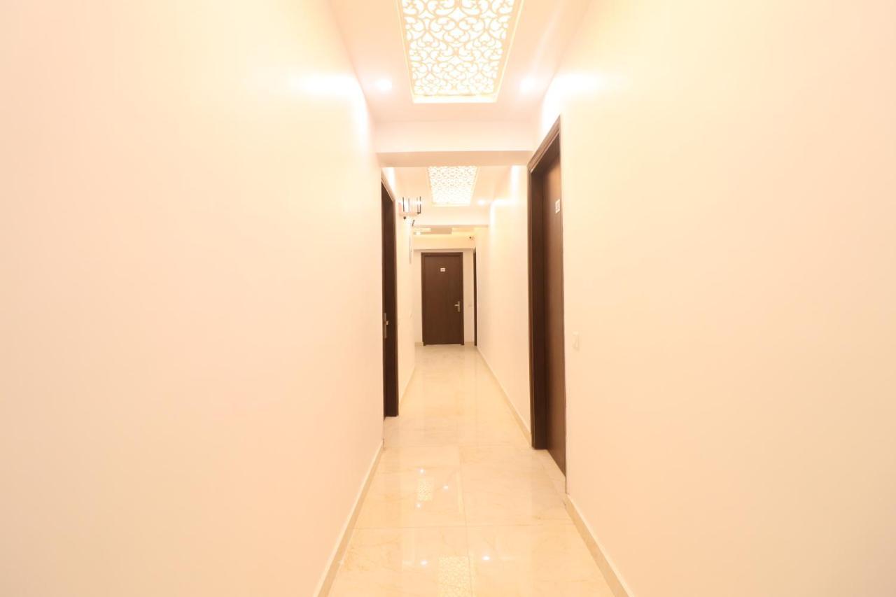 Hotel King Plaza Új-Delhi Kültér fotó