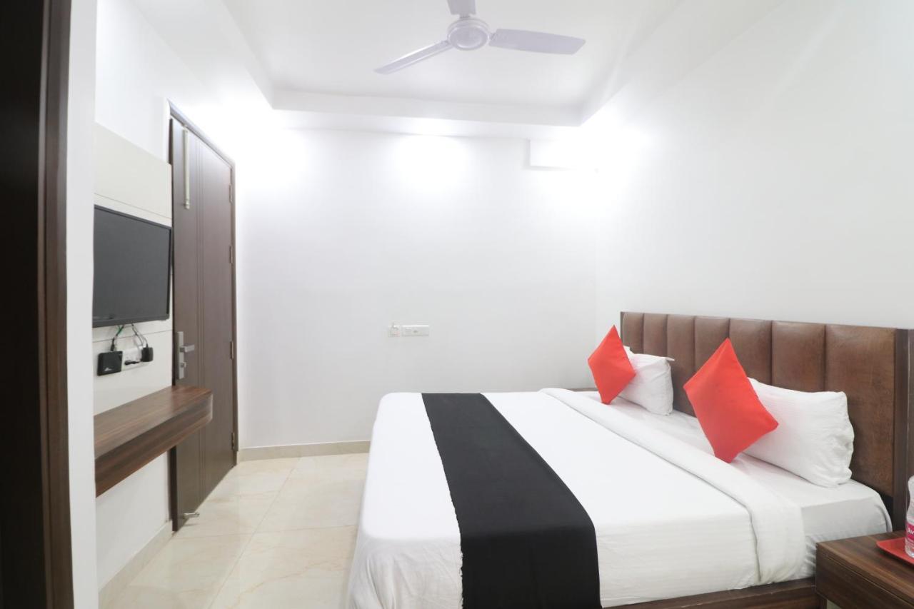 Hotel King Plaza Új-Delhi Kültér fotó