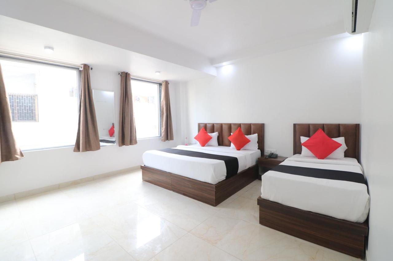 Hotel King Plaza Új-Delhi Kültér fotó