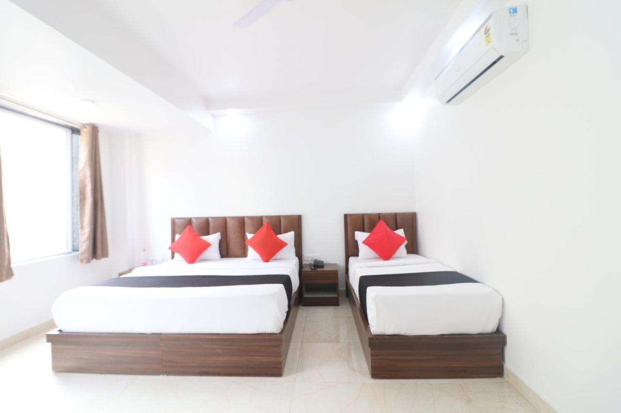 Hotel King Plaza Új-Delhi Kültér fotó