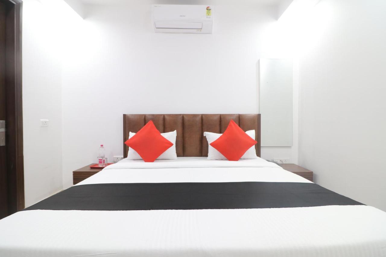 Hotel King Plaza Új-Delhi Kültér fotó