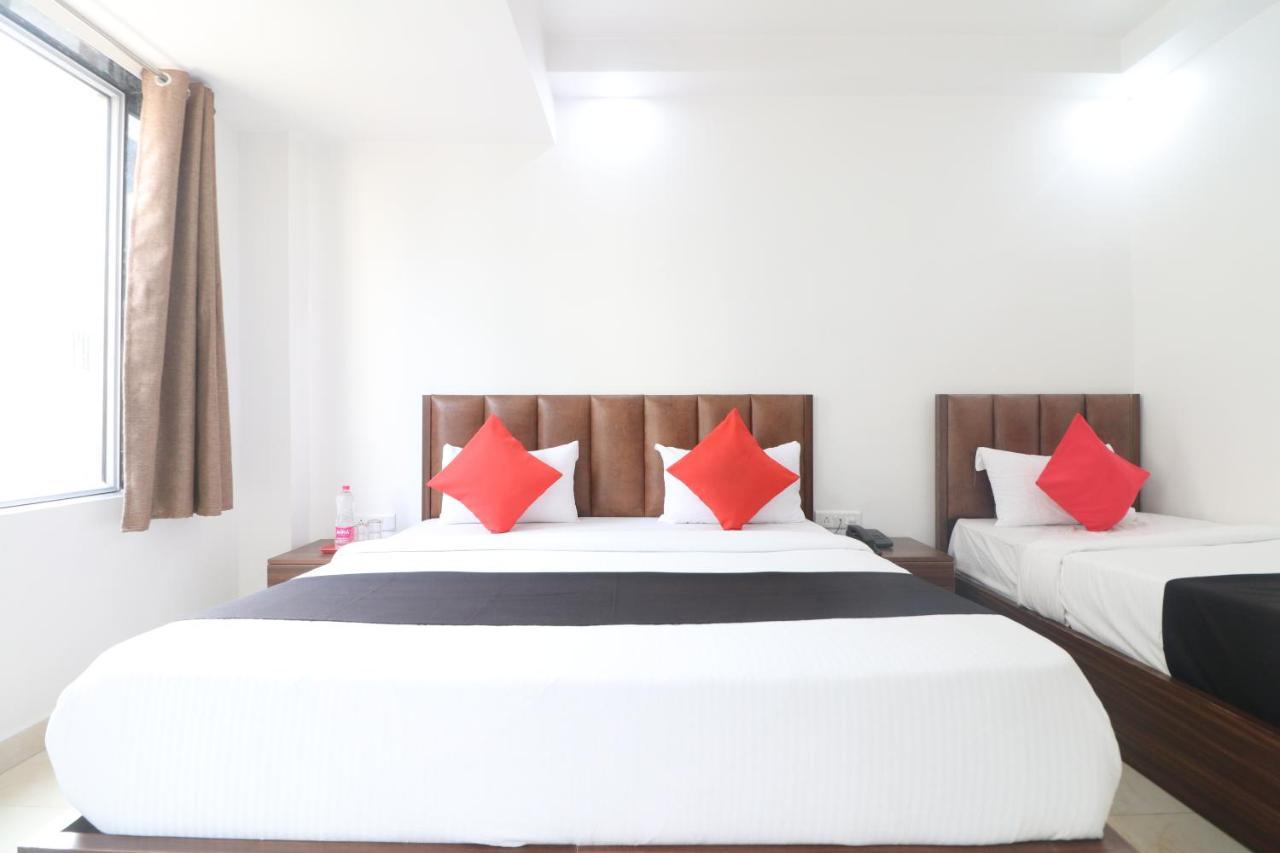 Hotel King Plaza Új-Delhi Kültér fotó